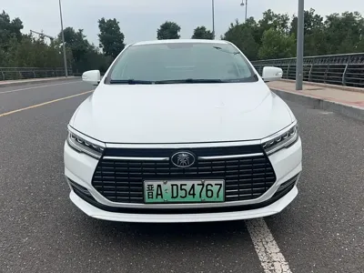BYD Qin NEV 2020, 185900 км, за 42800 CNY