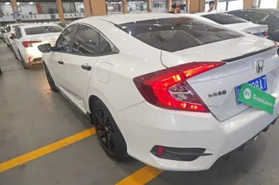 Honda Civic 2019, 35400 км, за 77653.2 CNY - фото 4