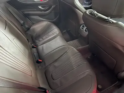 Mercedes-Benz CLS 2020, 90000 км, за 30273.6 USD - фото 8