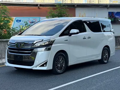 Toyota Vellfire · 2023 год
