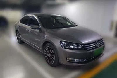 Volkswagen Passat 2014, 96600 км, за 43345.85 CNY
