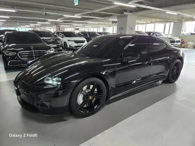 Porsche Taycan 2023, 20094 км, за 135000000 KRW