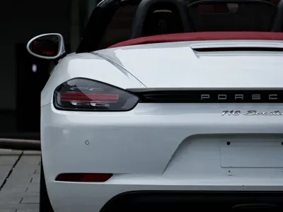 Porsche 718 2017, 20000 км, за 172800 CNY - фото 9