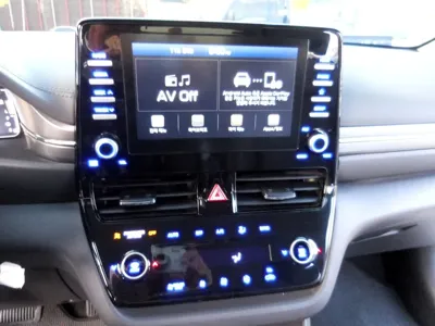 Hyundai Ioniq 2020, 328055 км, за 8790000 KRW - фото 13