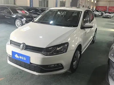 Volkswagen Polo 2018, 80000 км, за 40900 CNY - фото 1