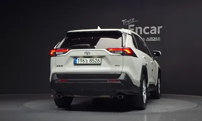 Toyota RAV4 2021, 57909 км, за 33500000 KRW