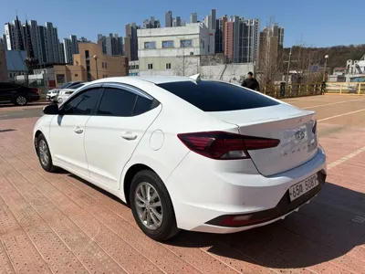 Hyundai Avante 2020, 79308 км, за 10400000 KRW - фото 2