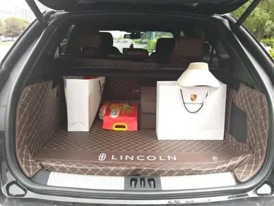 Lincoln Nautilus 2021, 55800 км, за 164000 CNY