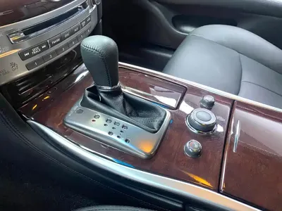 Infiniti Q70 2018, 80000 км, за 78000 CNY - фото 5