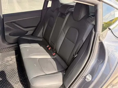 Tesla Model 3 2020, 34000 км, за 119800 CNY - фото 12