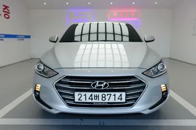 Hyundai Avante · 2018 год