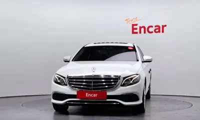 Mercedes-Benz E-Class 2020, 43994 км, за 35900000 KRW
