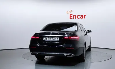 Mercedes-Benz E-Class 2022, 53529 км, за 40900000 KRW