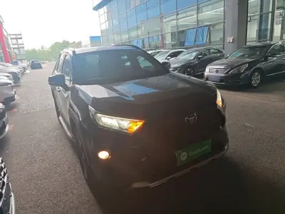 Toyota RAV4 2023, 26300 км, за 128100 CNY