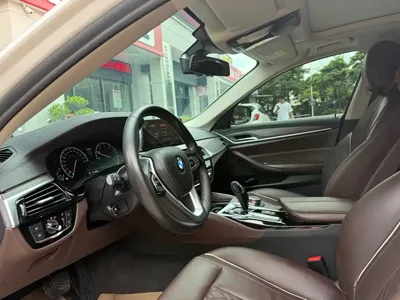 BMW 5 Series 2019, 60000 км, за 143800 CNY - фото 12