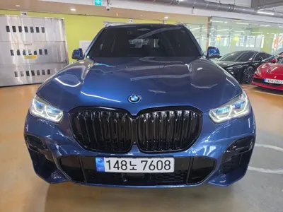 BMW X5 2023, 9300 км, за 88900000 KRW