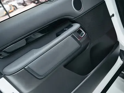Land Rover Discovery 2019, 90000 км, за 196800 CNY - фото 15