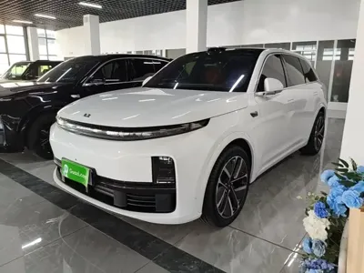 Li Auto Li L7 · 2025 год