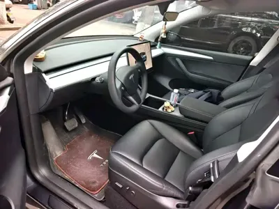 Tesla Model Y L 2025, 2000 км, за 283000 CNY