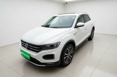 Volkswagen T-Roc · 2022 год