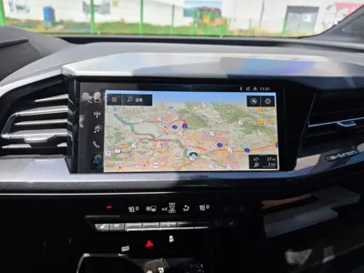 Audi Q4 e-tron 2022, 62443 км, за 9020000 KRW - фото 9