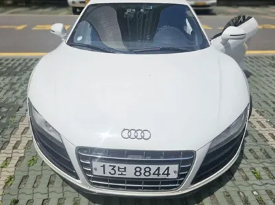 Audi R8 · 2010 год