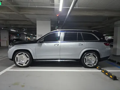 Mercedes-Benz GLS-Class 2025, 9000 км, за 270000000 KRW