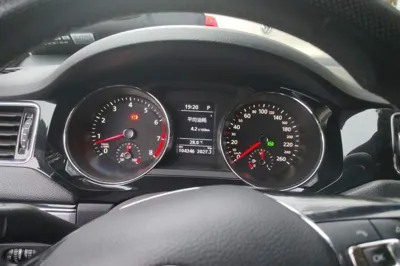 Volkswagen Sagitar 2018, 104300 км, за 46072.77 CNY - фото 11