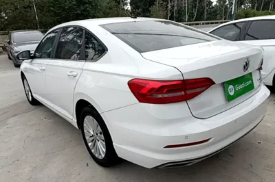 Volkswagen Lavida 2019, 72100 км, за 64062.41 CNY
