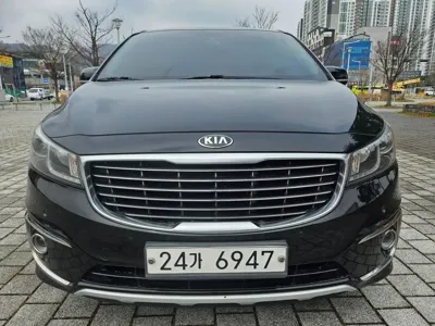 Kia Canival · 2015 год