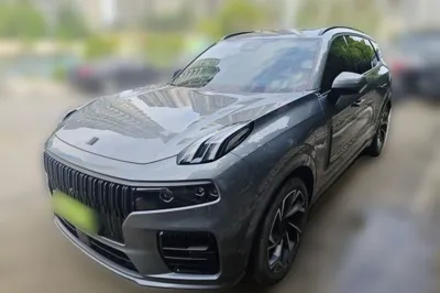 Lynk & Co 09 EM-P · 2021 год