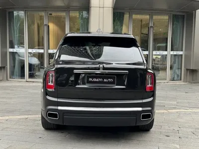 Rolls-Royce Cullinan 2020, 41000 км, за 3968000 CNY