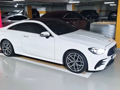 Mercedes-Benz E-Class · 2022 год