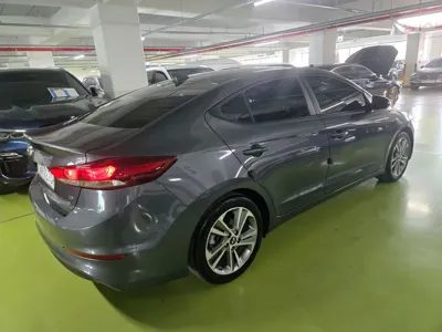 Hyundai Avante 2018, 85694 км, за 10900000 KRW