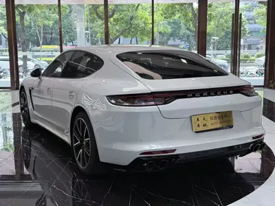Porsche Panamera 2015, 100000 км, за 286000 CNY - фото 6