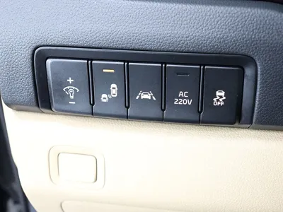 Kia Canival 2017, 119494 км, за 14700000 KRW - фото 11