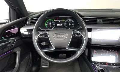 Audi e-tron 2022, 135064 км, за 44200000 KRW - фото 13