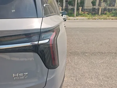 Hongqi HS7 PHEV 2024, 13899 км, за 166767.78 CNY - фото 7