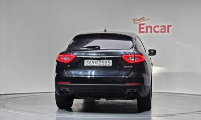 Maserati Levante 2019, 104491 км, за 32300000 KRW