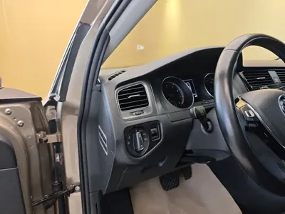 Volkswagen Golf 2016, 147000 км, за 37800 CNY - фото 12