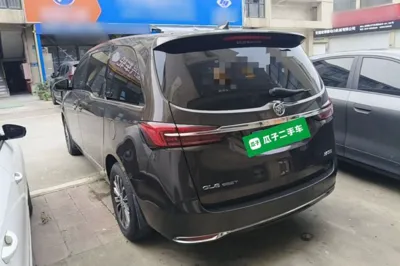 Buick GL8 2021, 145600 км, за 113743.62 CNY