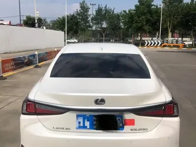 Lexus ES 2024, 50000 км, за 179800 CNY - фото 8