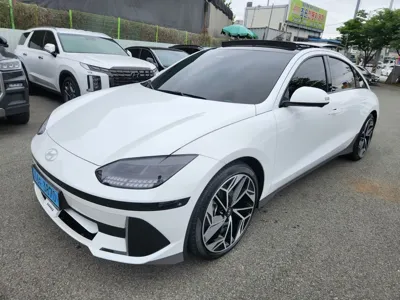 Hyundai Ioniq6 · 2023 год