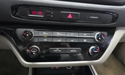 Kia Canival 2019, 49921 км, за 14900000 KRW - фото 16