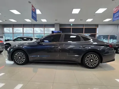 Hyundai Sonata 2022, 121373 км, за 17960000 KRW