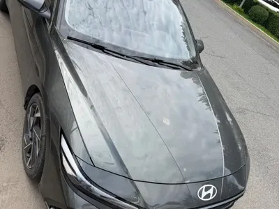 Hyundai Elantra 2024, 16000 км, за 85800 CNY