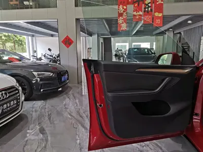 Tesla Model Y 2022, 61800 км, за 155800 CNY - фото 9