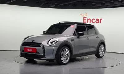 MINI Cooper · 2022 год