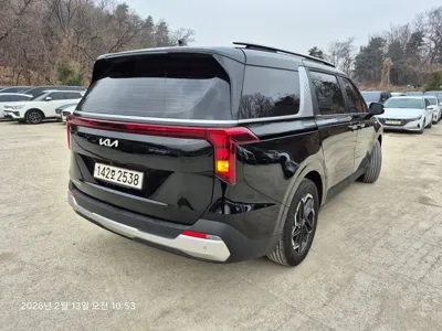 Kia Canival 2024, 35000 км, за 99990000 KRW