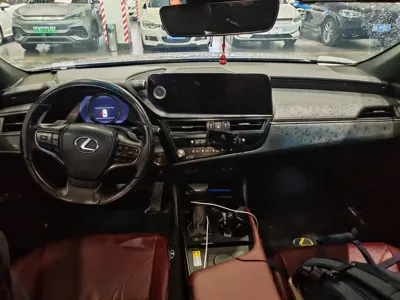 Lexus ES 2023, 92000 км, за 259800 CNY - фото 8